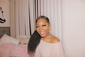 Meet your Posher, Ayanna